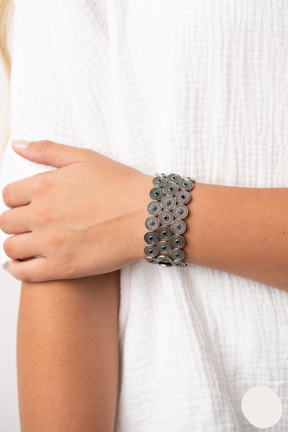 Paparazzi Bracelets - Forgotten Treasure - Black