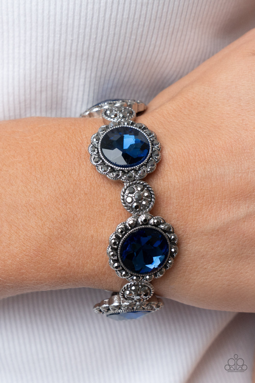 Paparazzi Bracelets - Palace Property - Blue