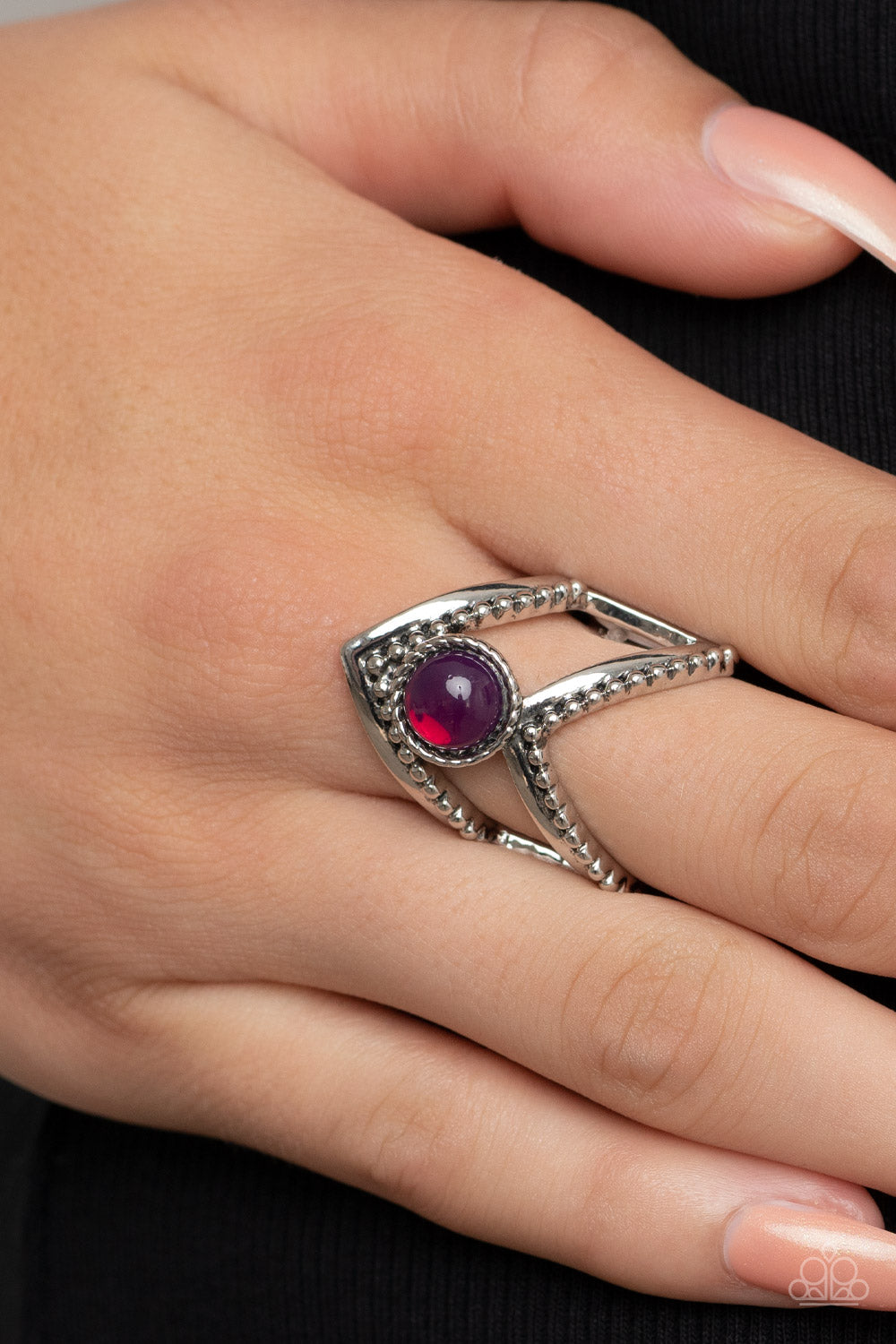 Paparazzi Rings - Axial Angle - Purple
