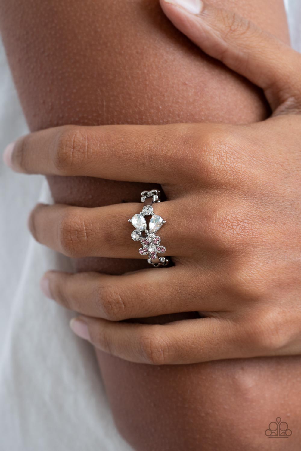 Paparazzi Rings - Enchanting Efflorescence - Pink