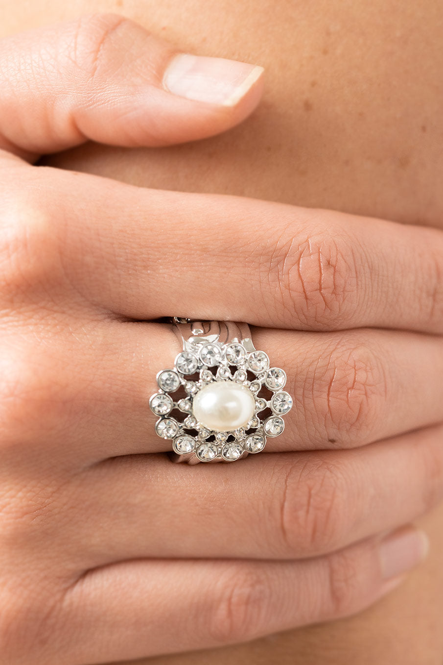 Paparazzi Rings - A-list Admirer - White
