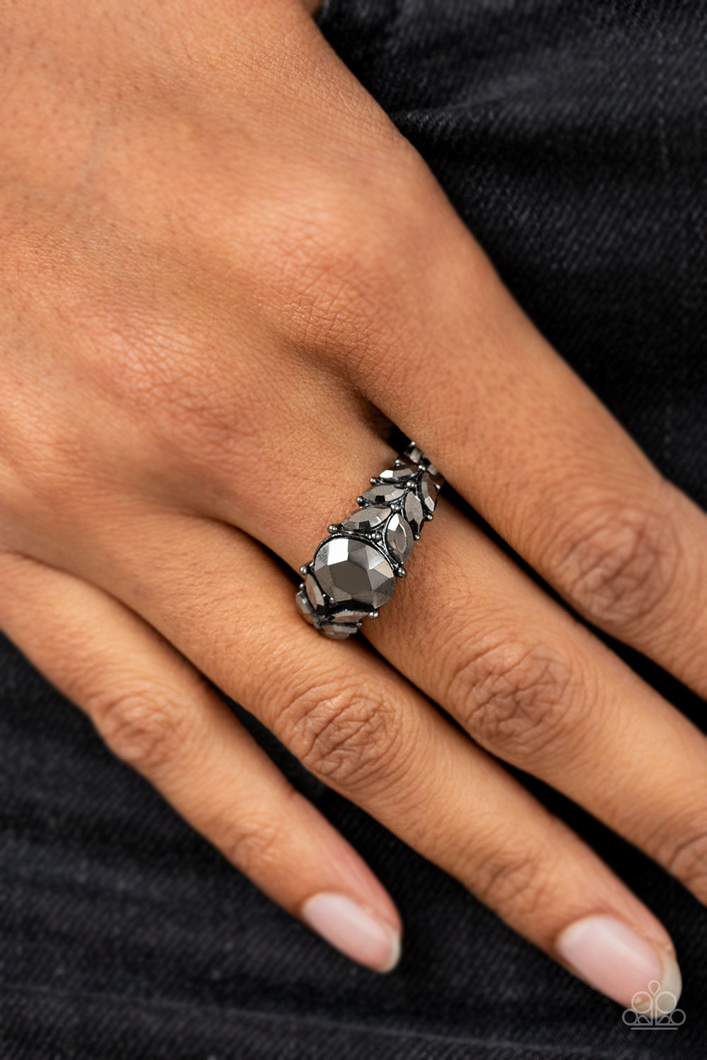 Paparazzi Rings - Smooth Smolder - Black