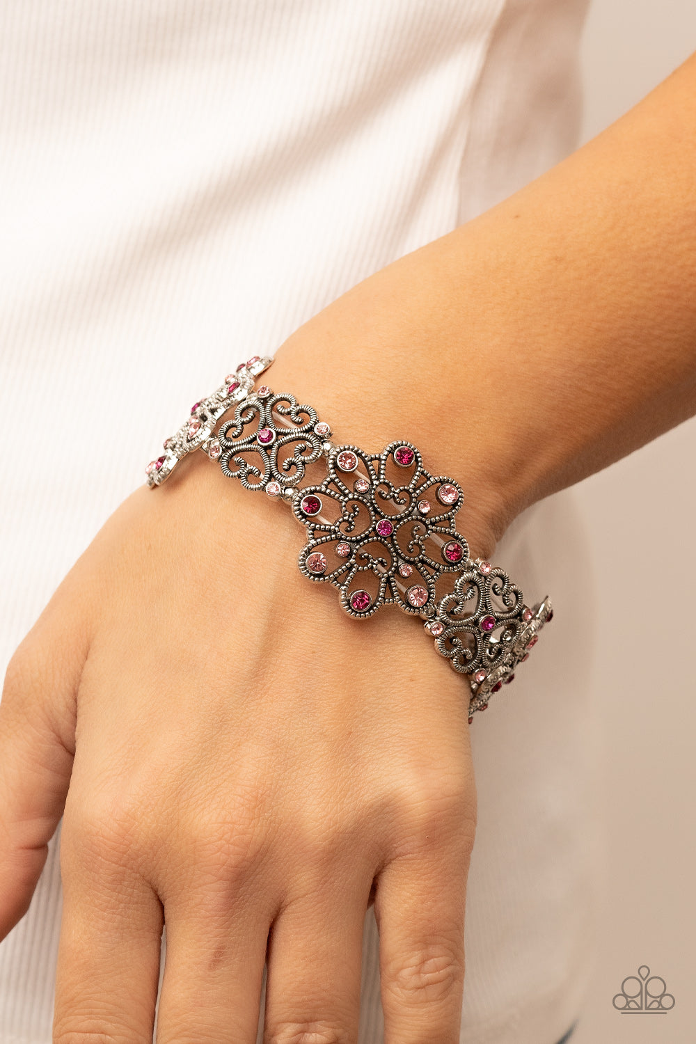 Paparazzi Bracelets - Regal Recognition - Pink