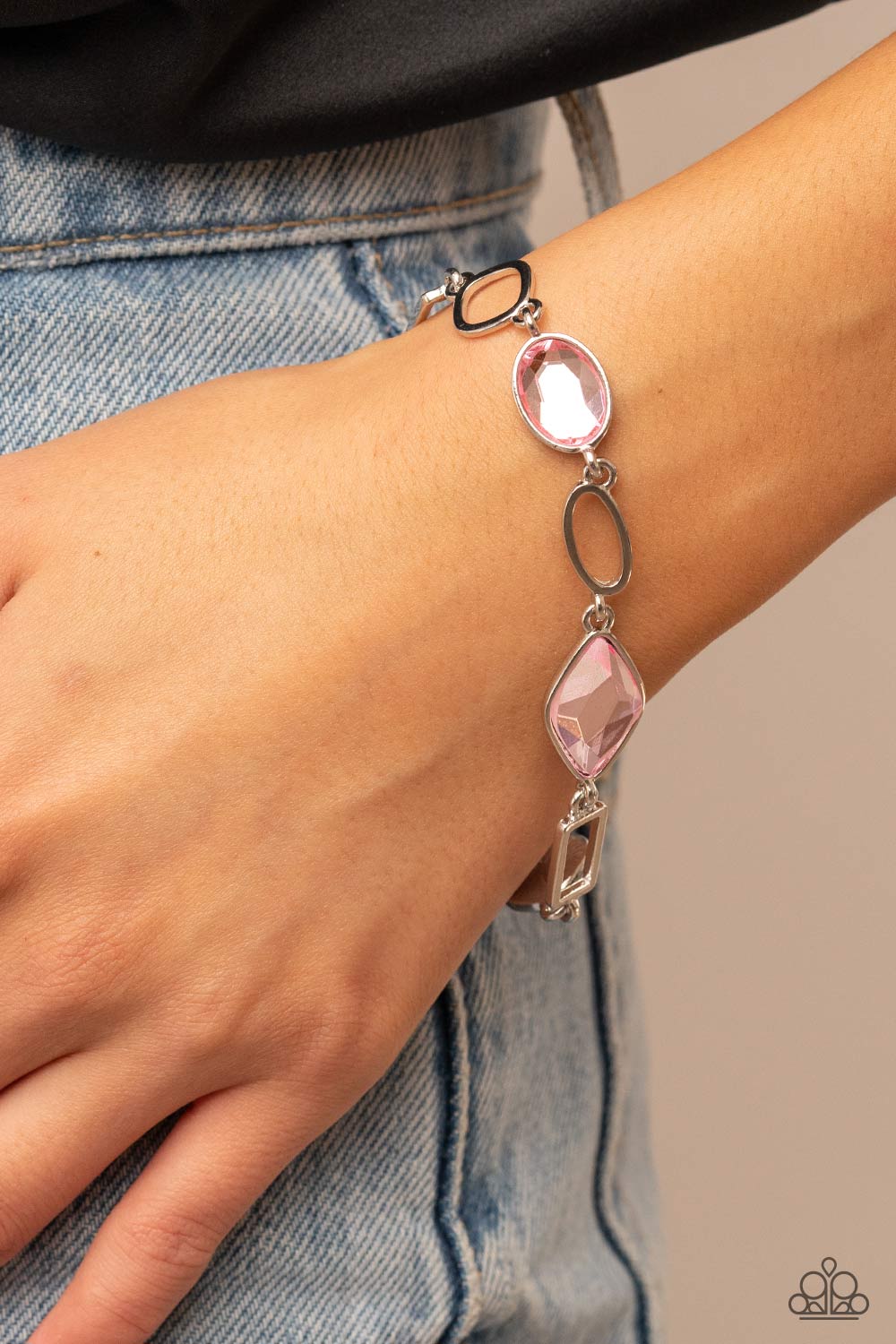 Paparazzi Bracelets - Dazzle for Days - Pink