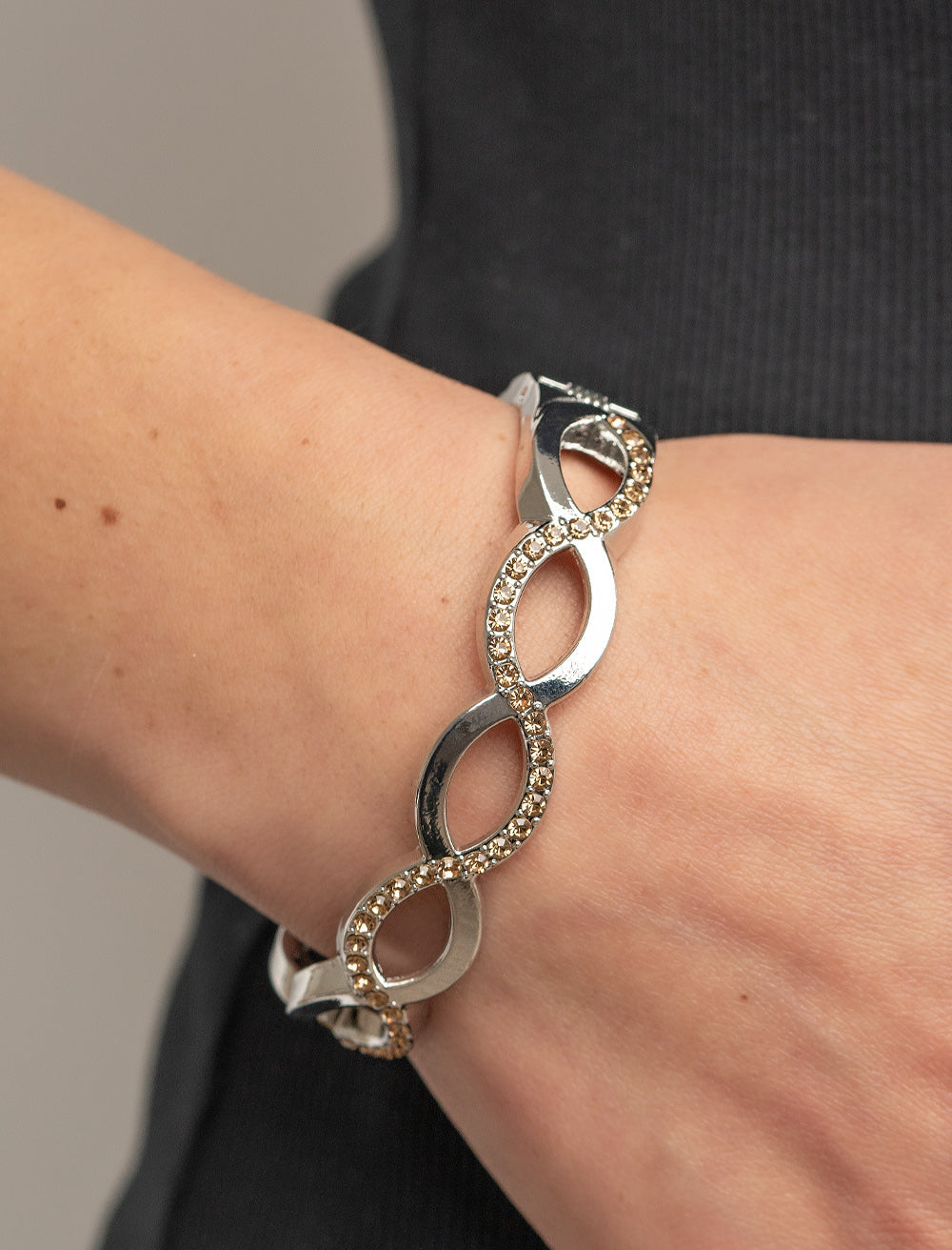 Paparazzi Bracelets - Tailored Twinkle - Brown