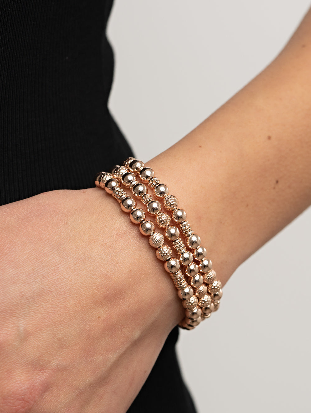 Paparazzi Bracelets - Boundless Boundaries - Rose Gold