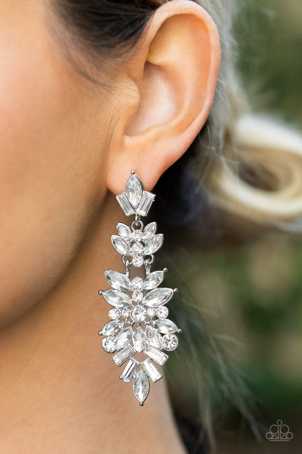 Paparazzi Earrings - Frozen Fairytale - White