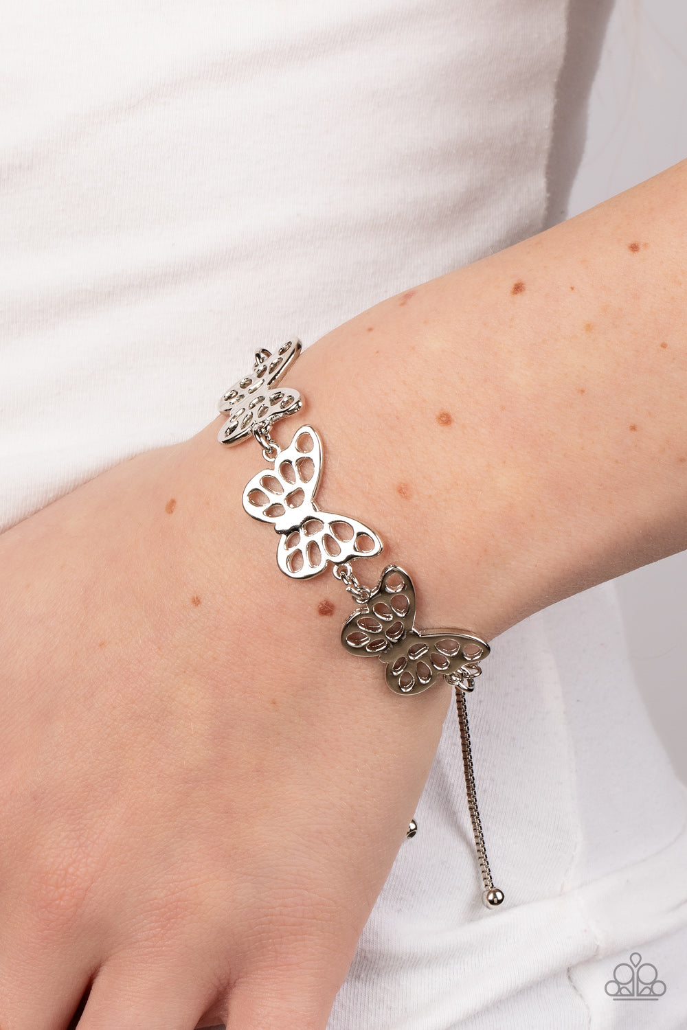 Paparazzi Bracelets - Put a Wing on It - Silver