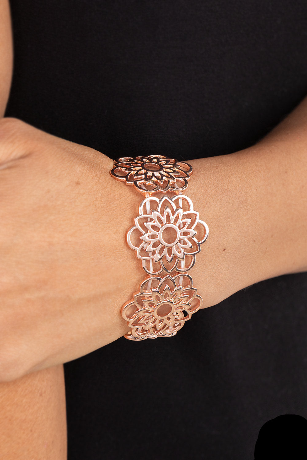 Paparazzi Bracelets - Baroque Bouquet - Rose Gold - B1762
