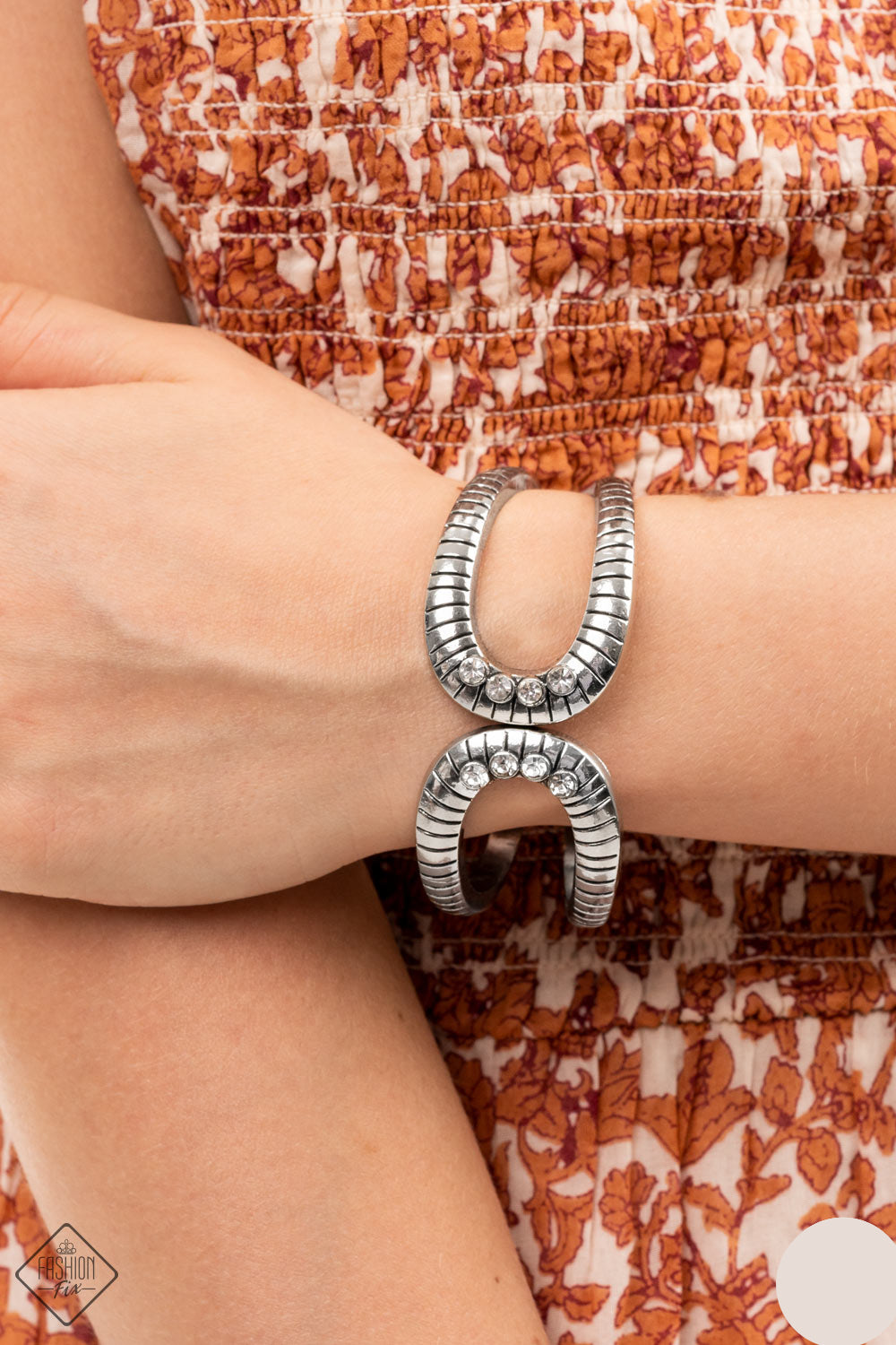 Paparazzi Bracelets - Desert Prosperity - White