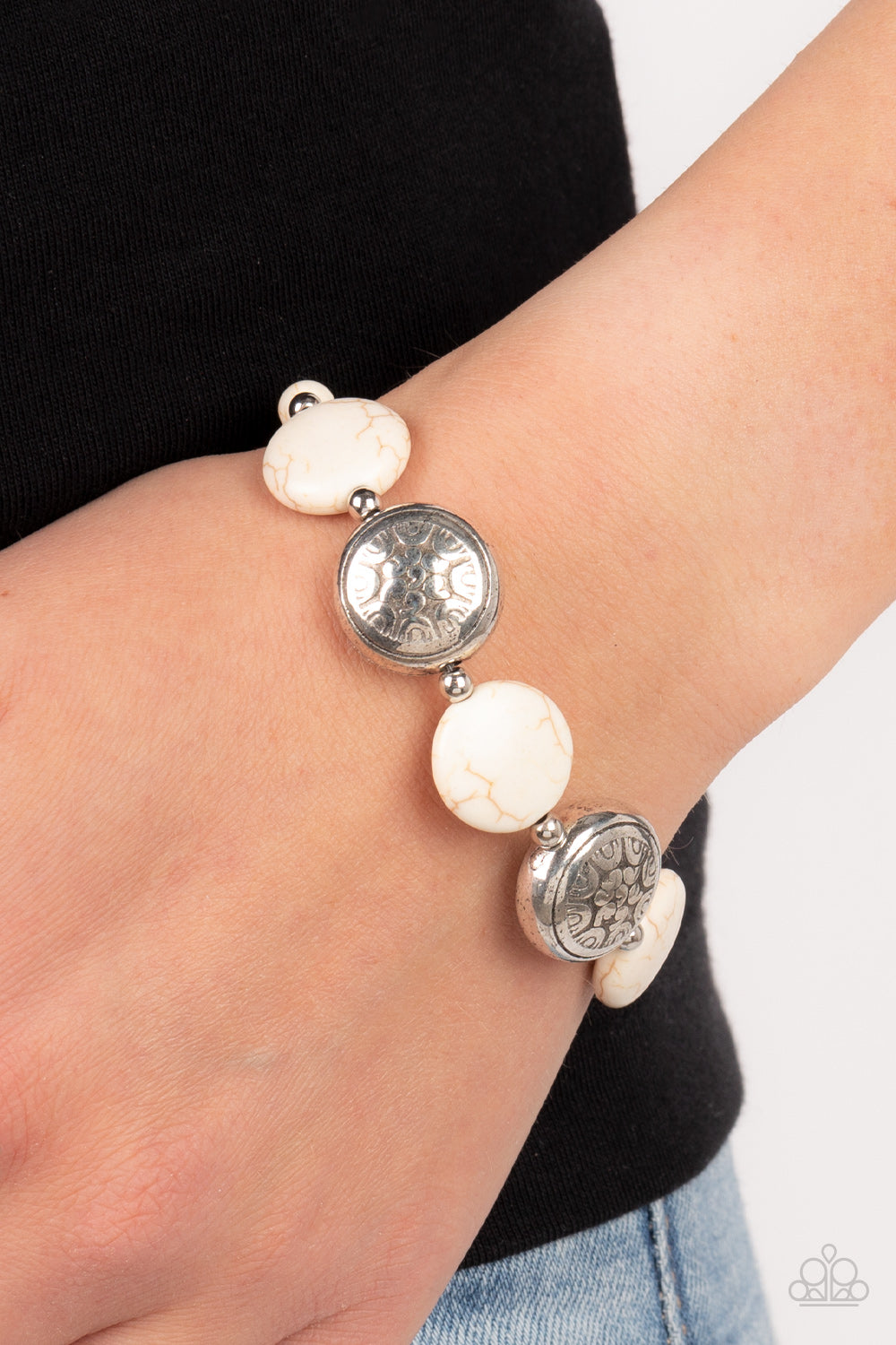 Paparazzi Bracelets - Oasis Orchard - White