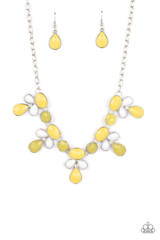 Paparazzi Necklaces - Midsummer Meadow - Yellow