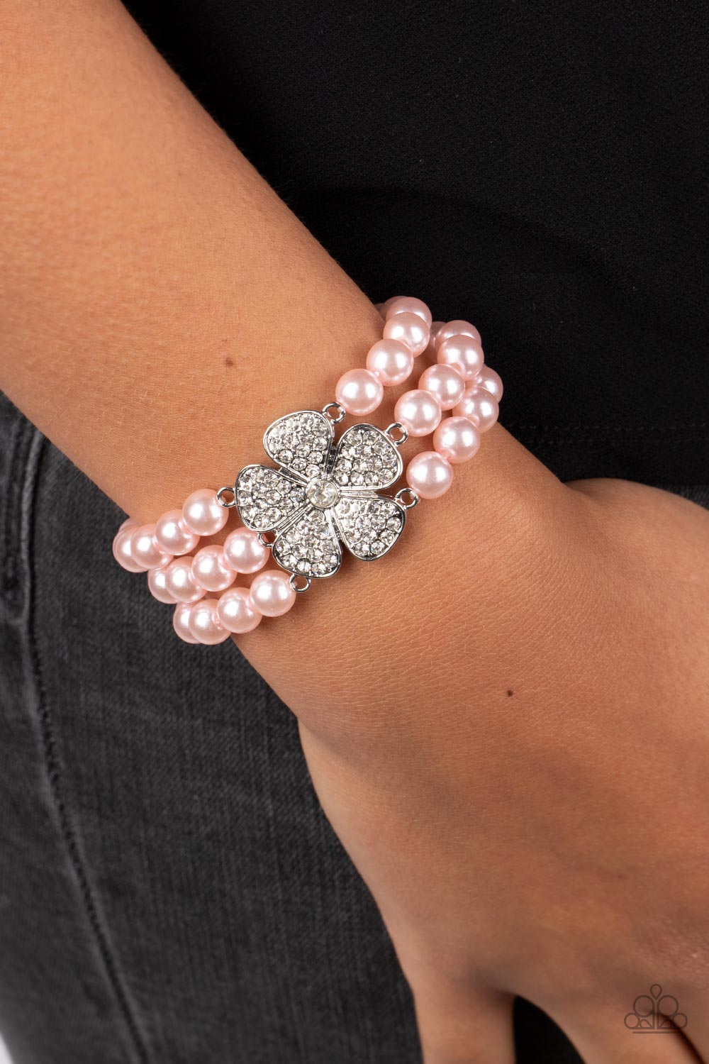 Paparazzi Bracelets - Park Avenue Orchard - Pink