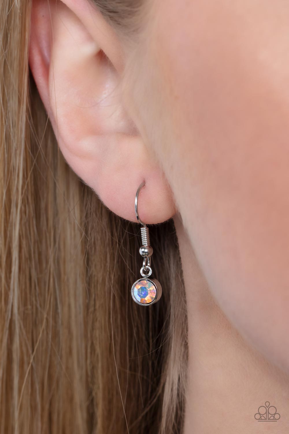 Paparazzi Necklaces - Modern Day Demure - Silver