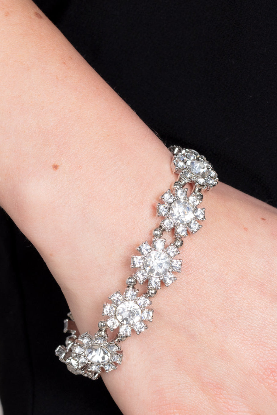 Paparazzi Bracelets - Premium Perennial - White