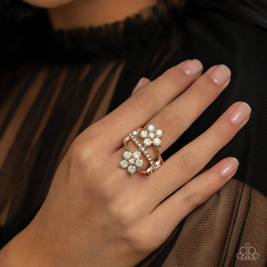 Paparazzi Rings - Precious Petals - Rose Gold