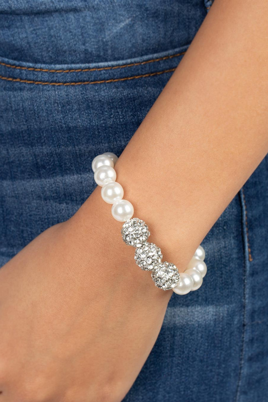 Paparazzi Bracelets - Breathtaking Ball - White