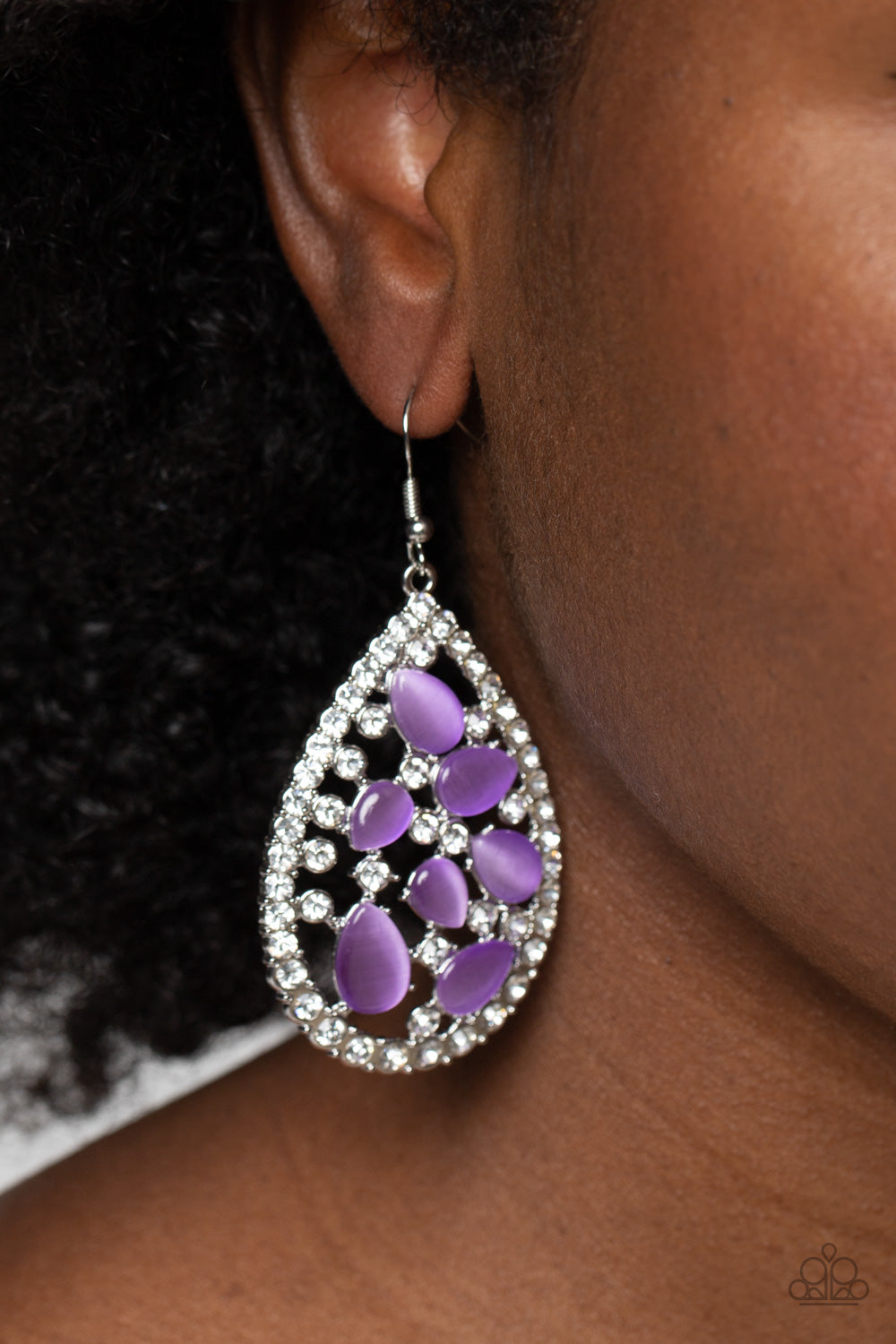 Paparazzi Earrings - Cats Eye Class - Purple