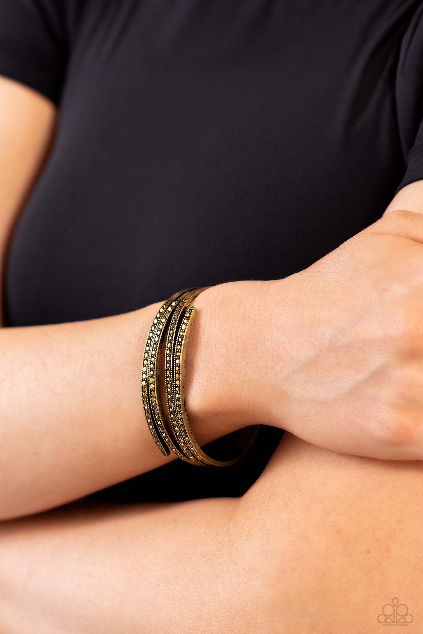 Paparazzi Bracelets - CURVED Lines - Brass