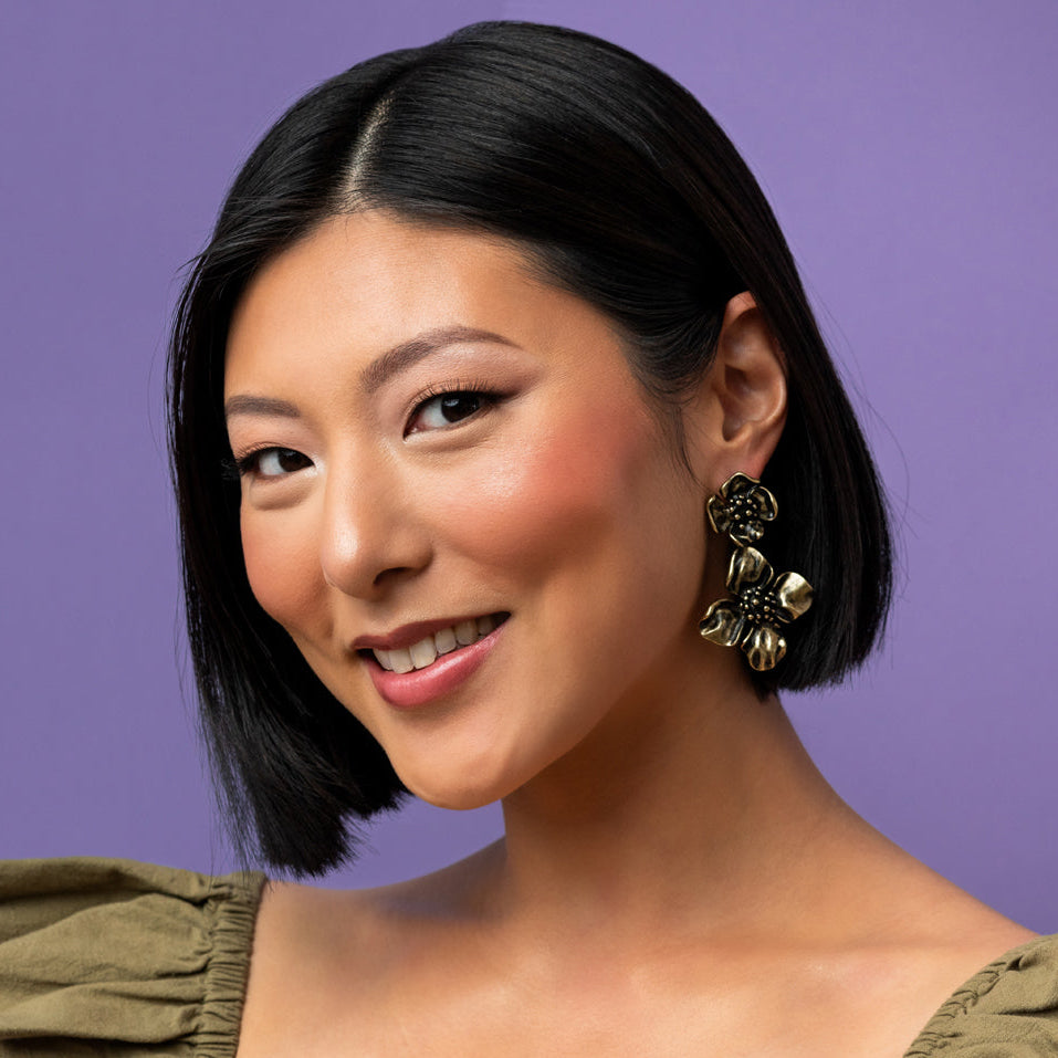 Paparazzi Earrings - Gilded Grace - Brass