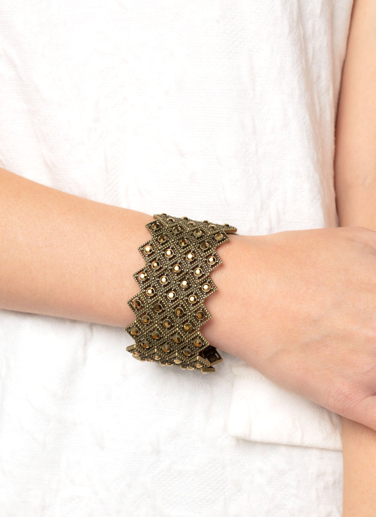 Paparazzi Bracelets - DECO in the Rough - Brass