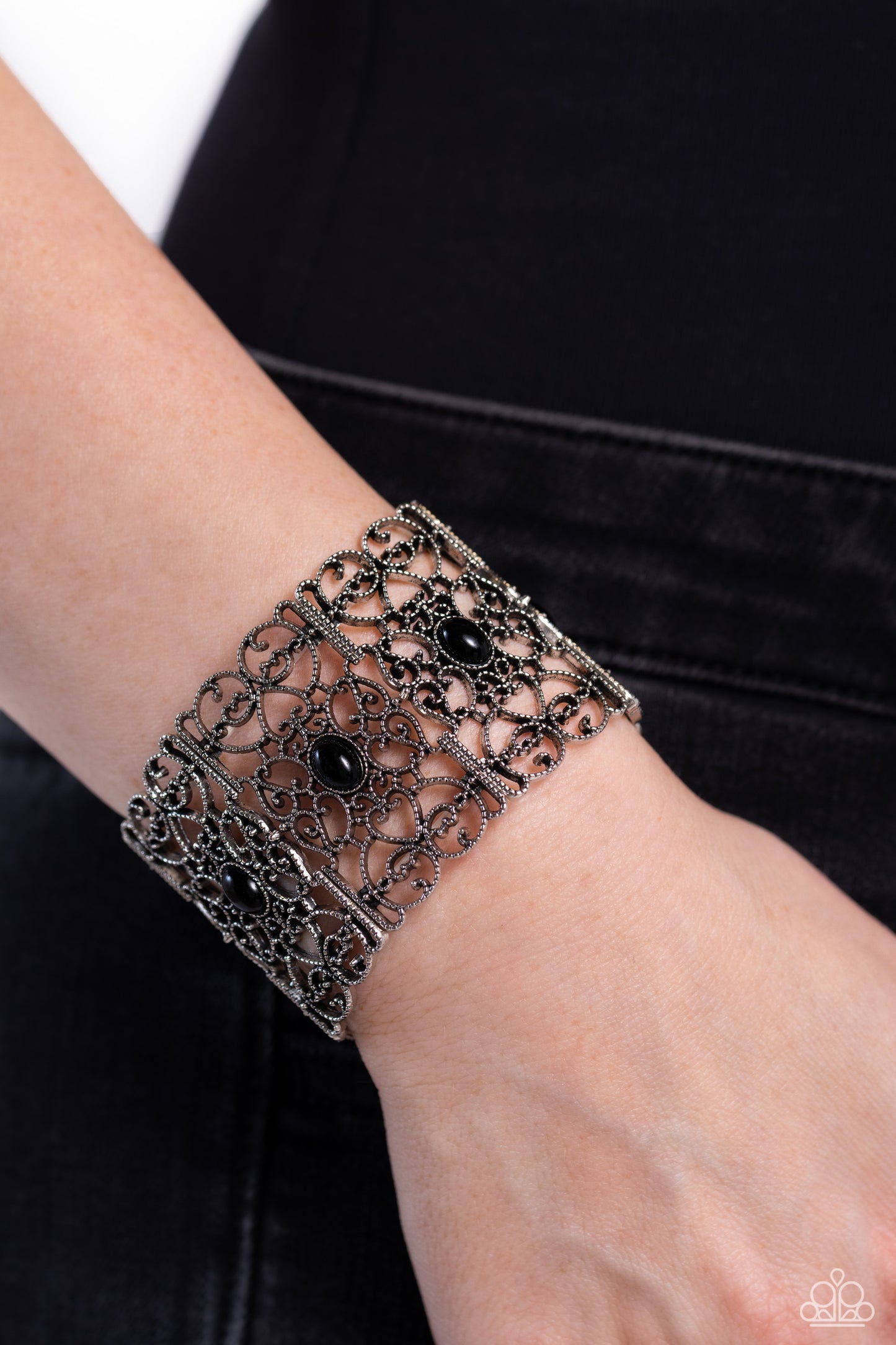 Paparazzi Bracelets - Fairest Filigree - Black