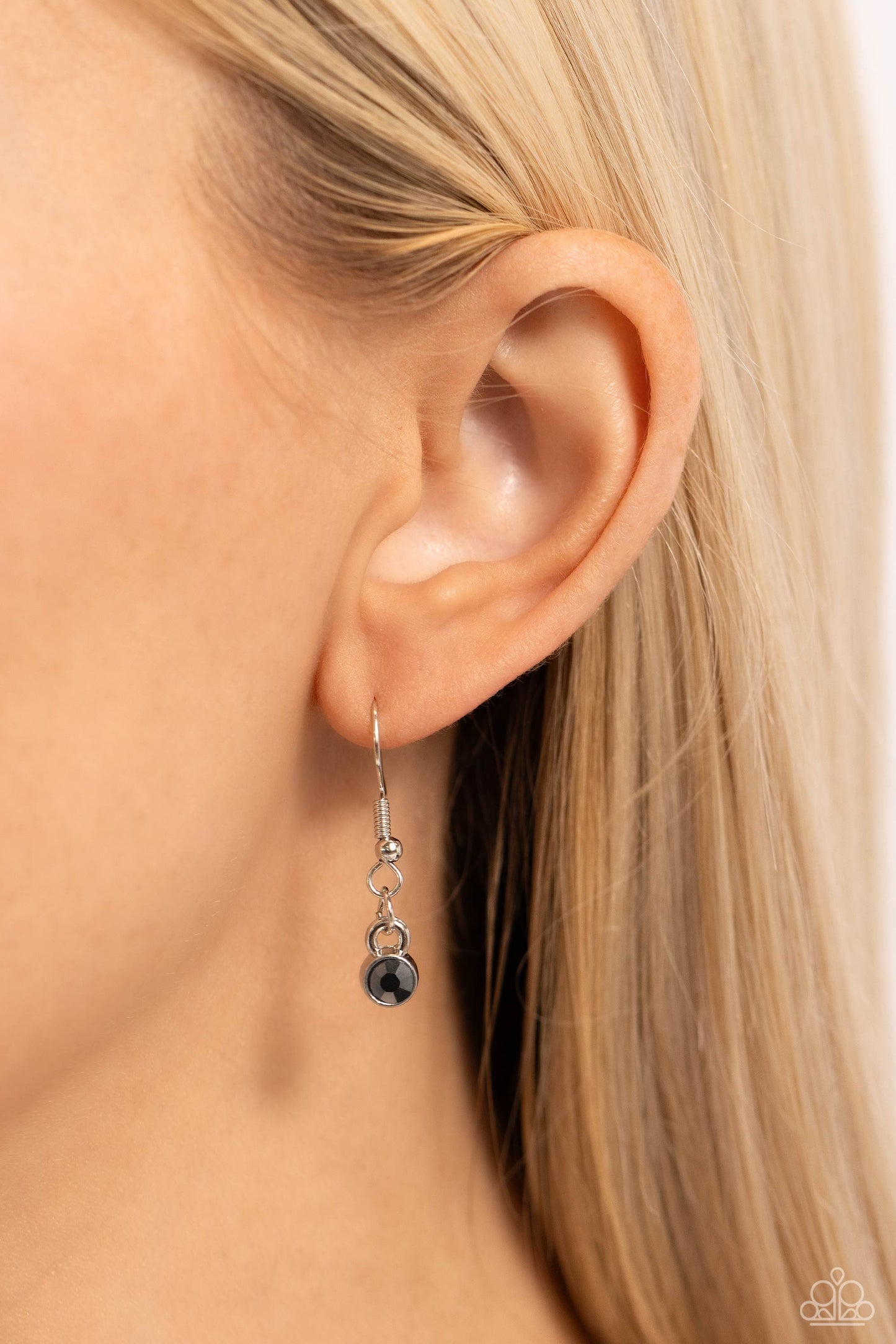 Paparazzi Necklaces - EDGY or Not - Silver