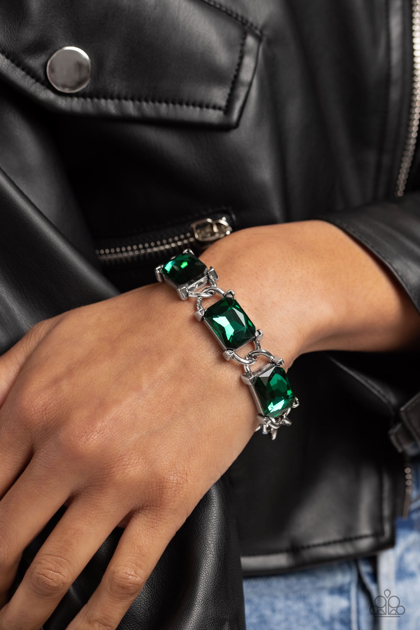 Paparazzi Bracelets - Dazzling Debut - Green