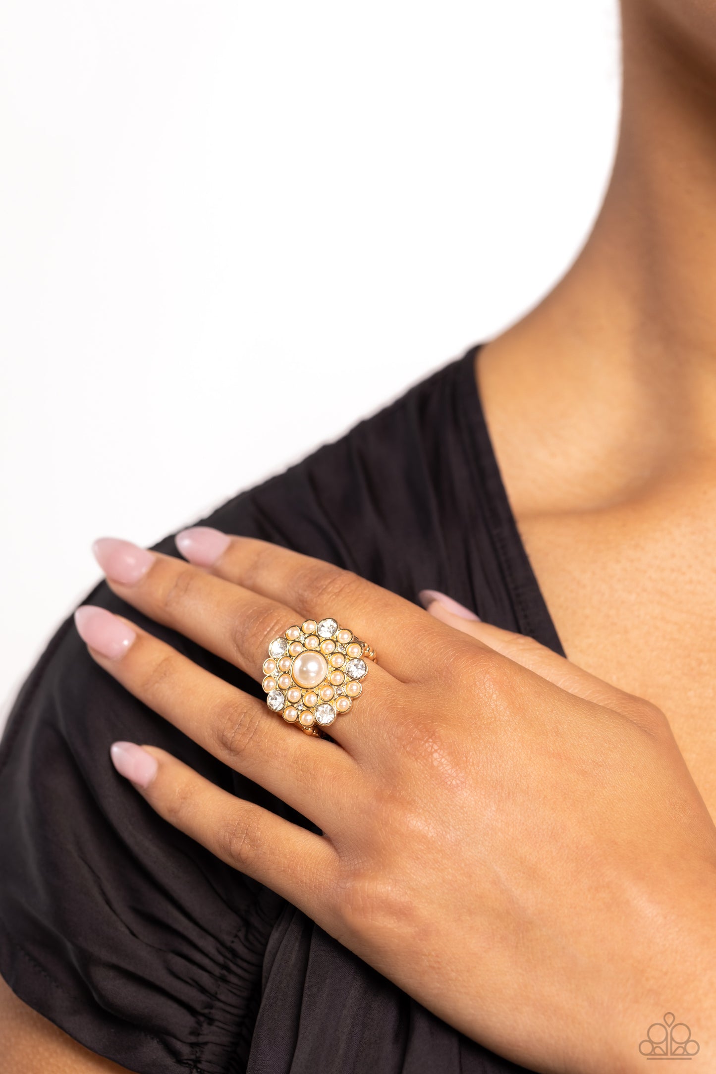 Paparazzi Rings - Gatsby Gait - Gold