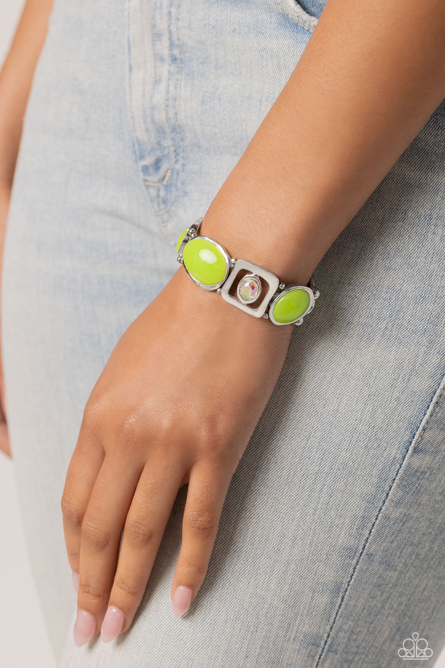 Paparazzi Bracelets - Majestic Mashup - Green