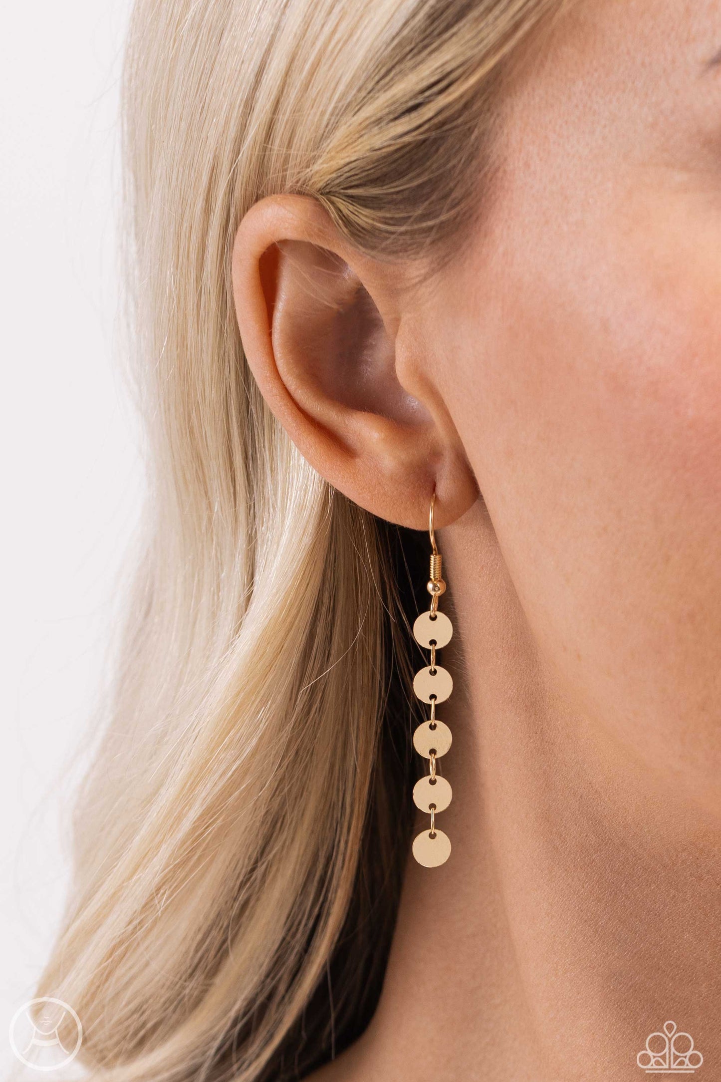 Paparazzi Necklaces - Reeling in Radiance - Gold