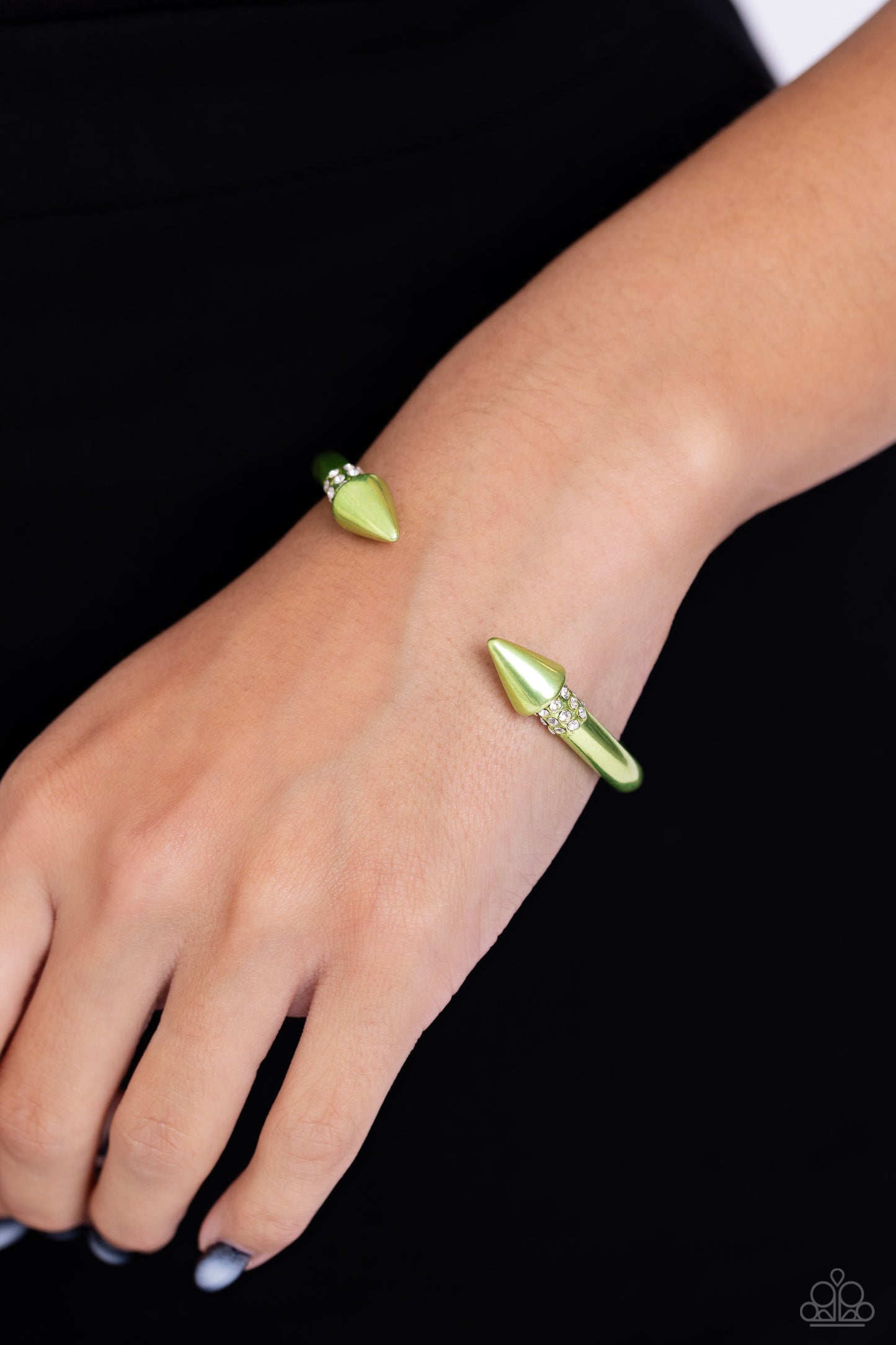 Paparazzi Bracelets - Punky Plot Twist - Green
