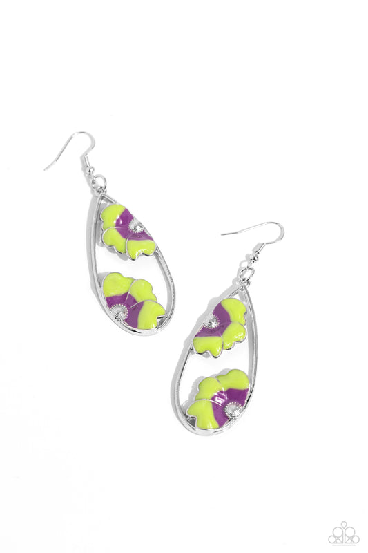 Paparazzi Earrings - Airily Abloom - Green
