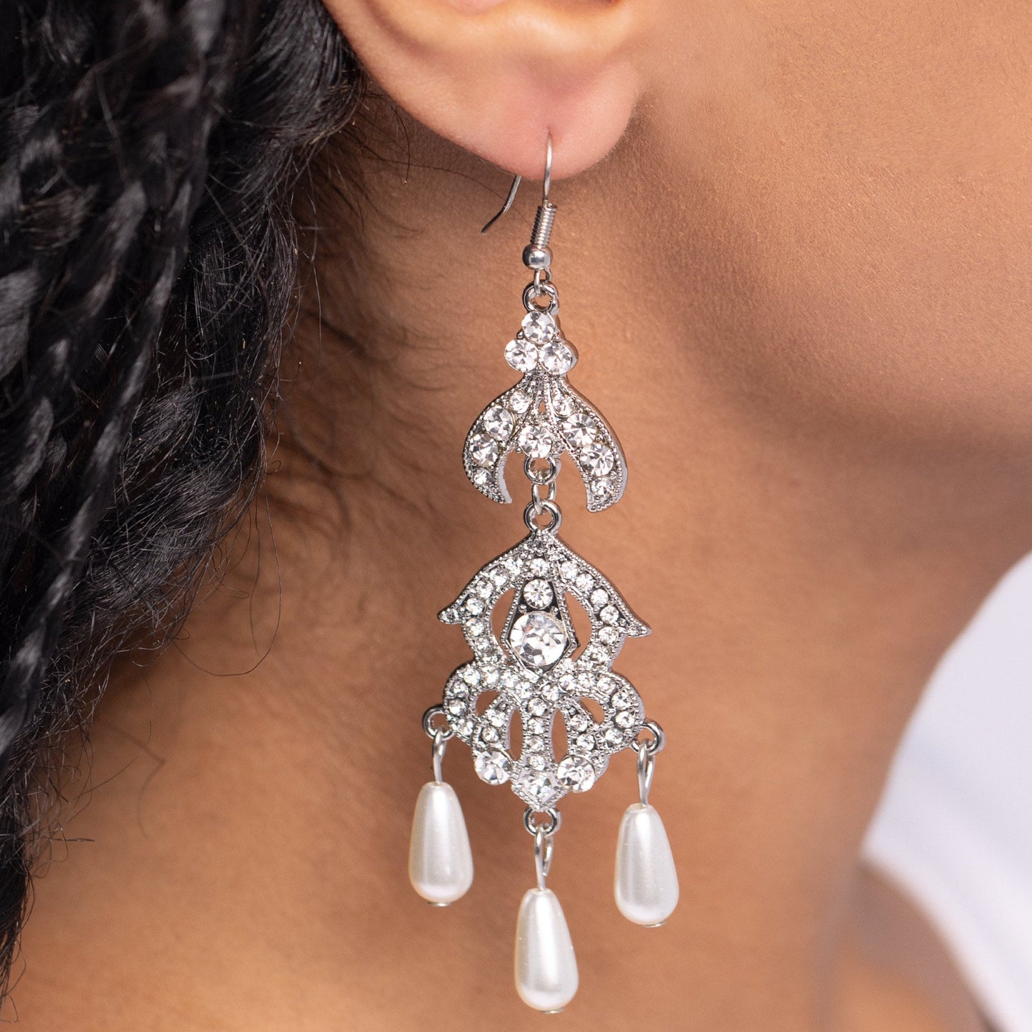 Paparazzi Earrings - Cosmopolitan Combo - White