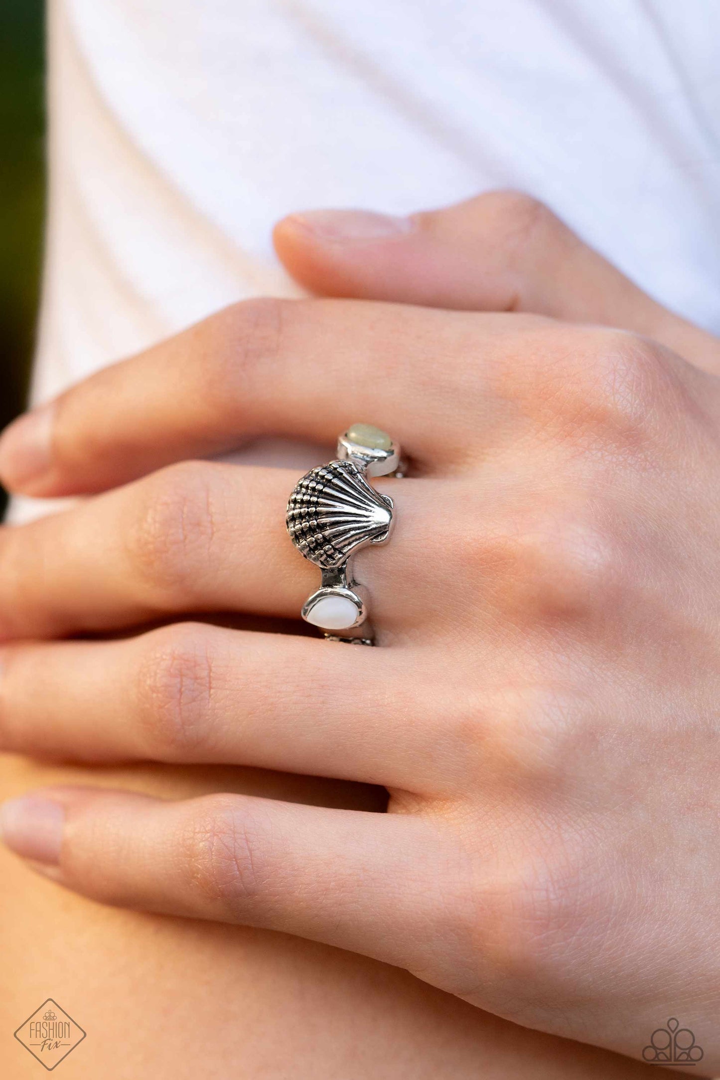 Paparazzi Rings - Coastline Charisma - Green - Fashion Fix