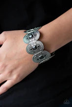 Paparazzi Bracelets - Turn Up the Tropical - Black