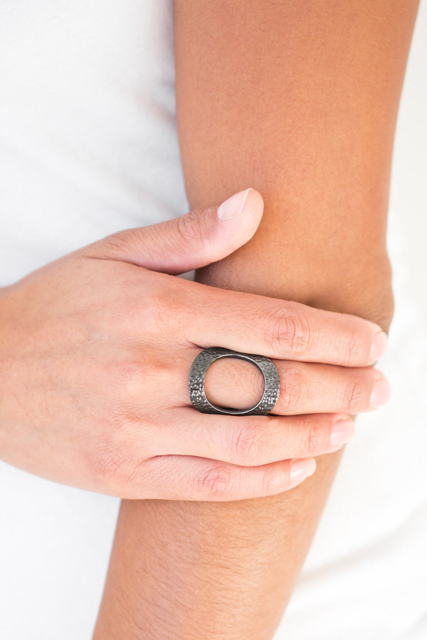 Paparazzi Rings - Tour de Contour - Black