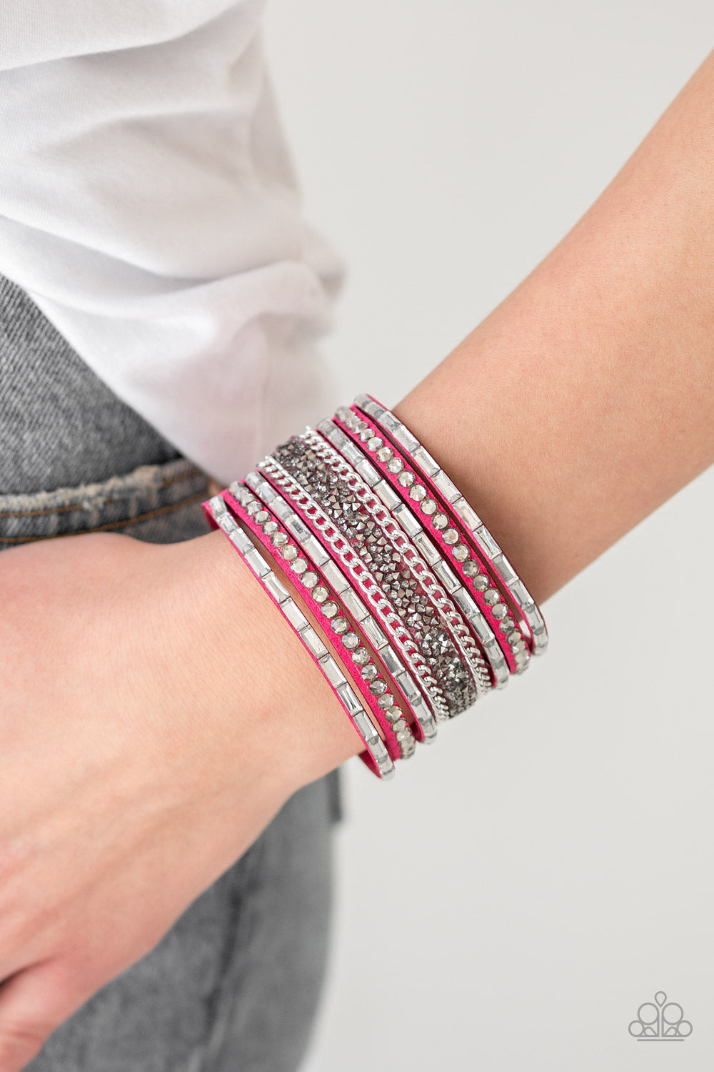 Paparazzi Urban Collection - Rhinestone Rumble - Pink