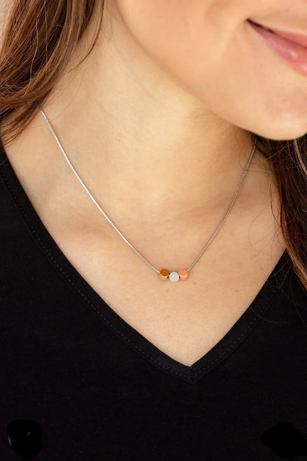 Paparazzi Necklaces - Dynamically Dainty - Multi