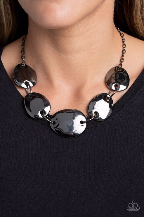 Paparazzi Necklaces - That Ring You Do - Black