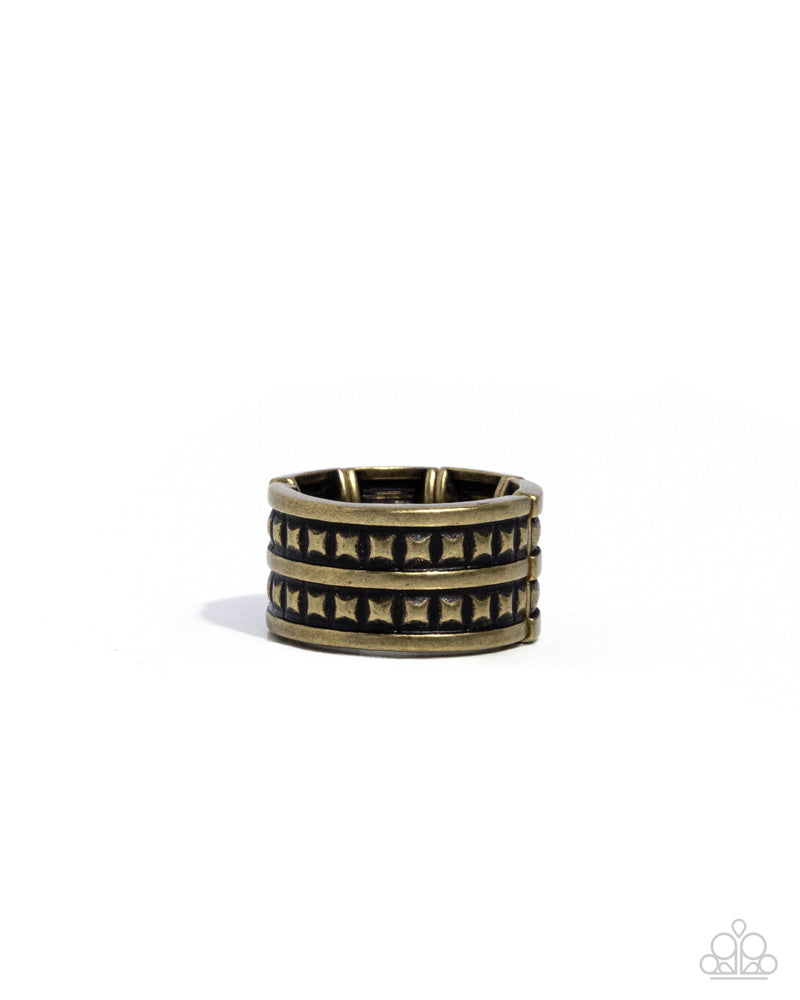 Paparazzi Rings - Rev Up - Brass