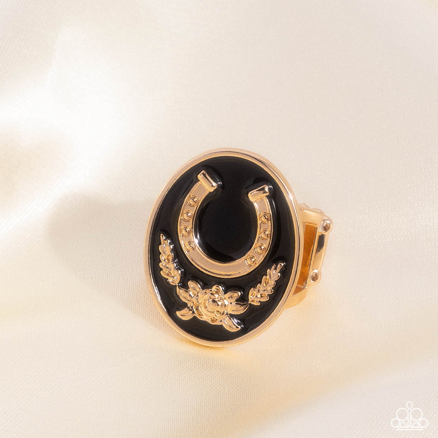 Paparazzi PREORDER Rings - Santa Fe Stallion - Black