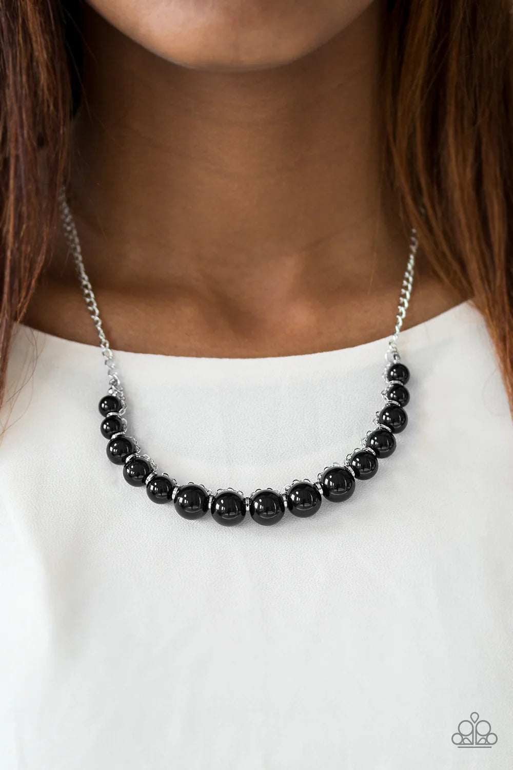 Paparazzi Necklaces - The Fashion Show Must Go On - Black