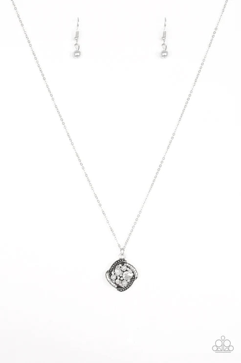 Paparazzi Necklaces - Speaking of Timeless - Silver