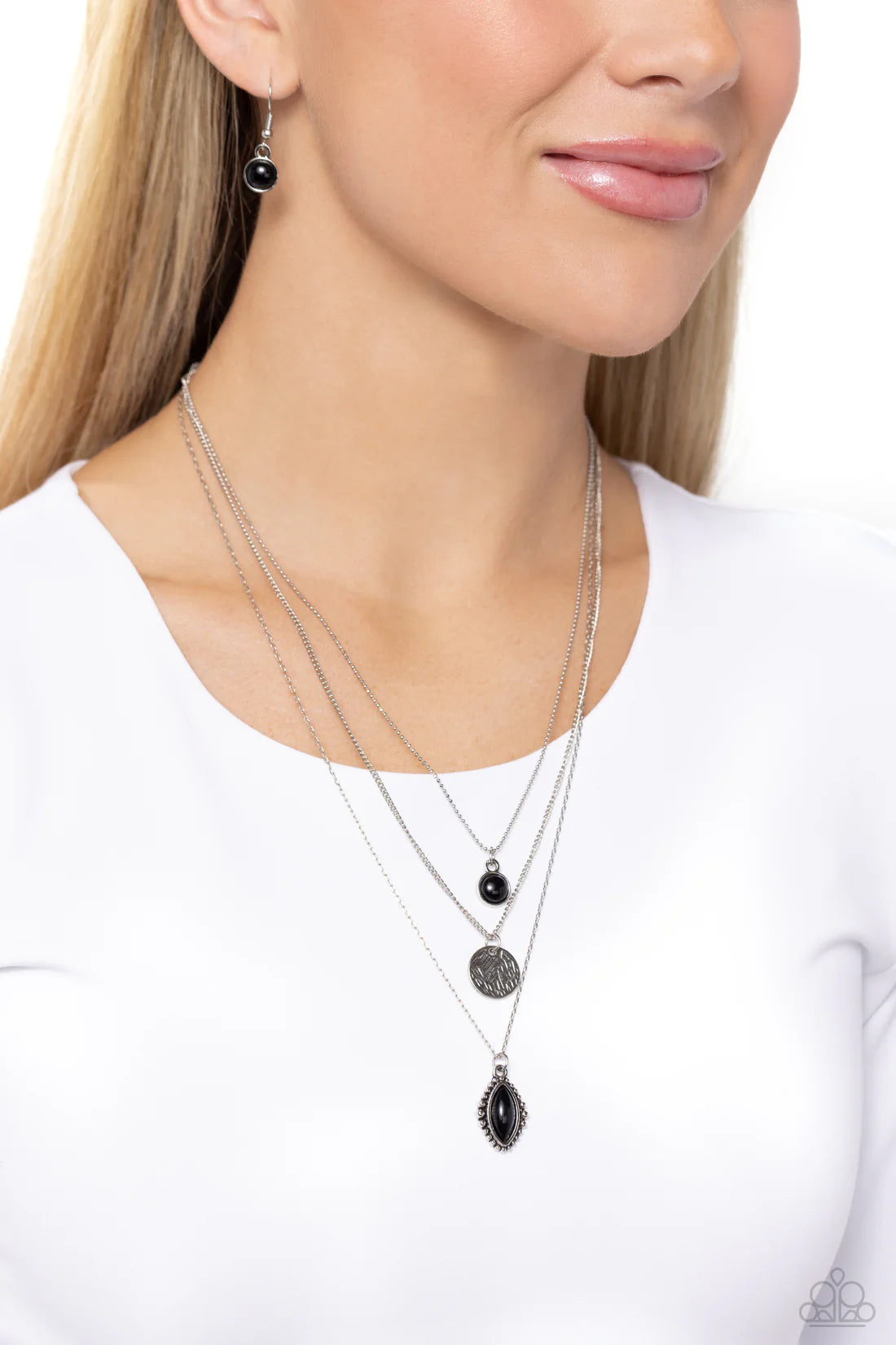 Paparazzi Necklaces - Tide Drifter - Black