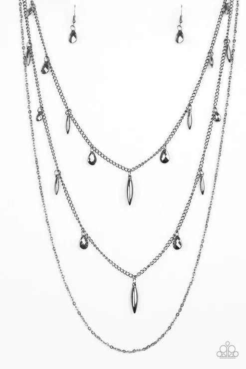 Paparazzi Necklaces - Brave Bravado - Black