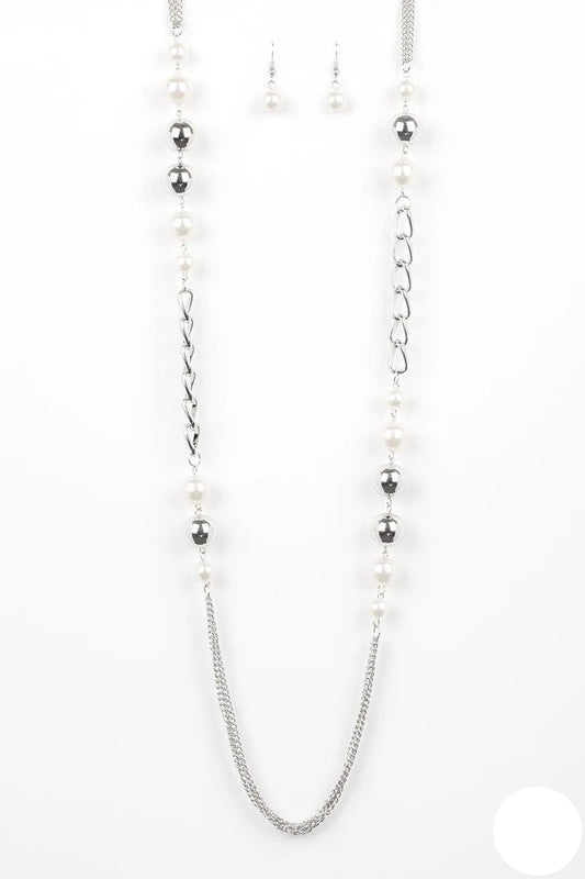 Paparazzi Necklaces - Uptown Talker - White