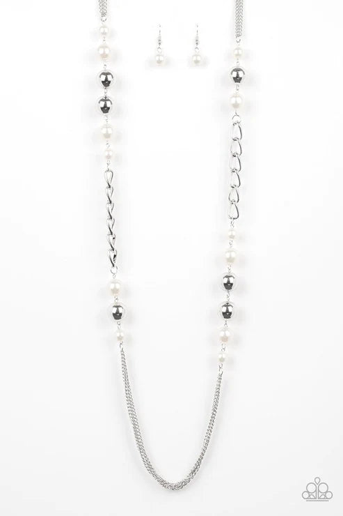Paparazzi Necklaces - Uptown Talker - White