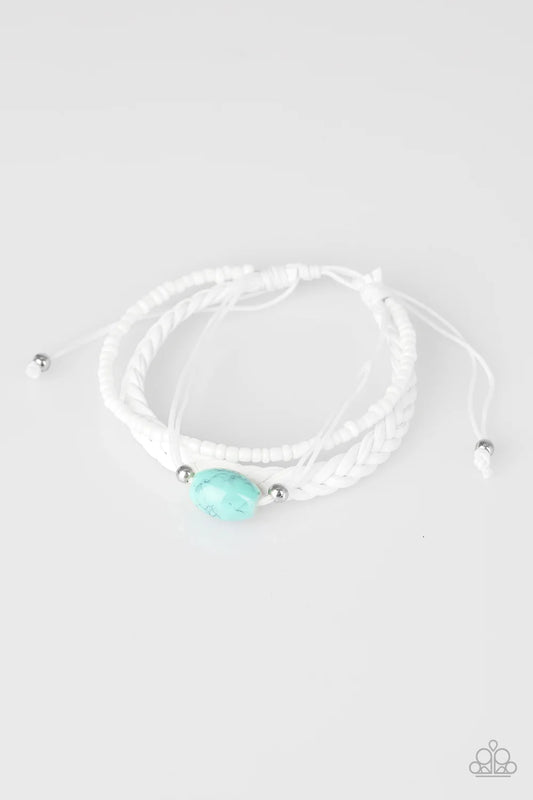 Paparazzi Urban Collection - Weekend Wanderer - White