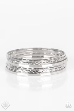 Paparazzi Bracelets - Rumble In The Concrete Jungle - Silver - Fashion Fix 11/2018
